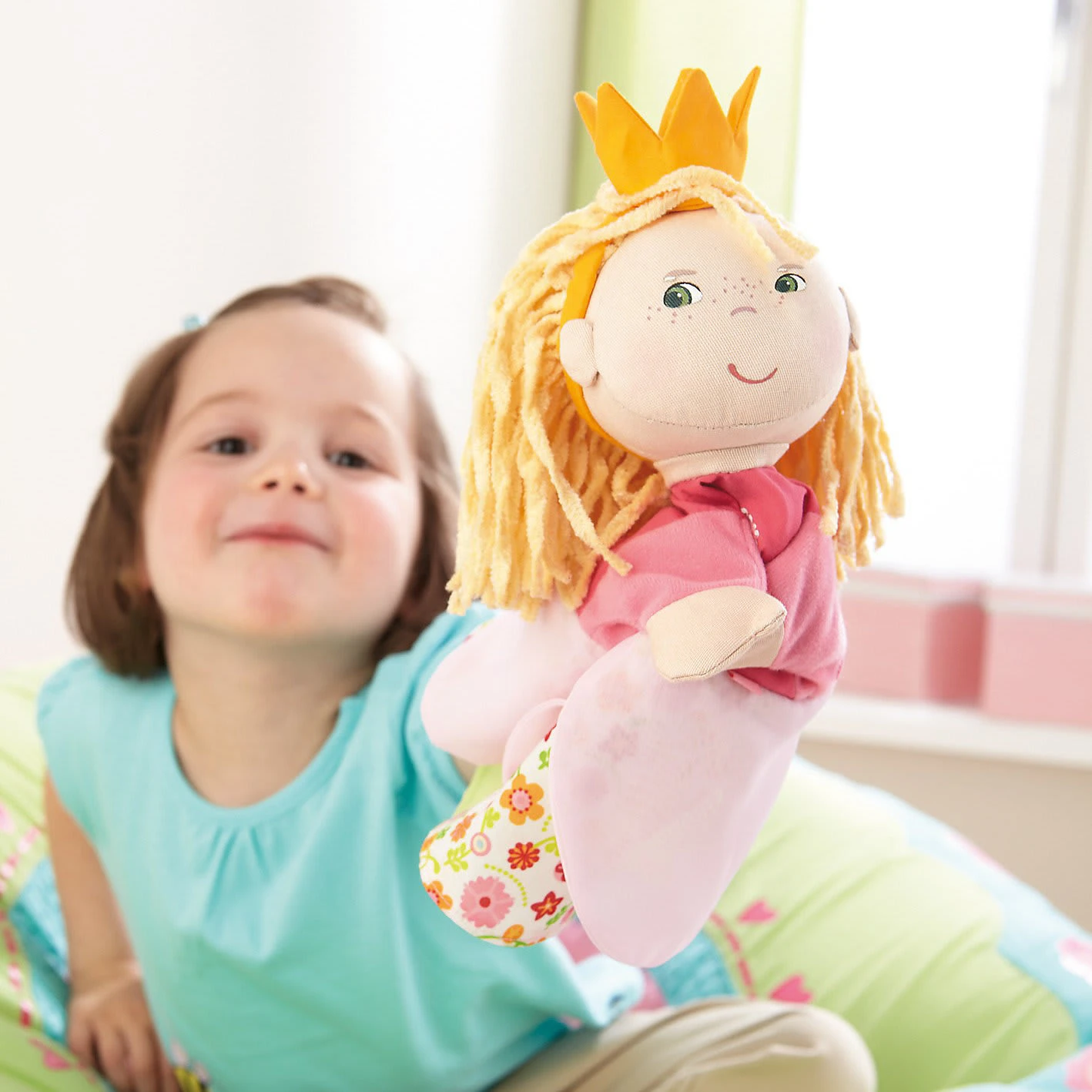 Haba 2179 Handpuppe Prinzessin – Bild 2