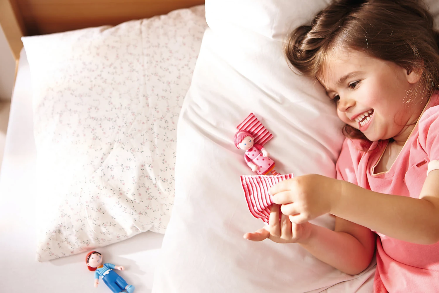 Haba 300513 Little Friends Puppe Mali – Bild 3